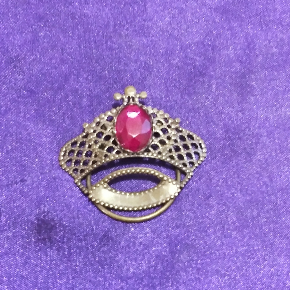 Brooch jepi-lou